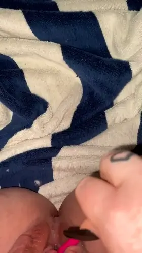 I [F]22 let strangers control my lush toy on reddit, usually when i’m driving so it’s fun