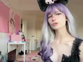 Possibly the hottest video I’ve ever filmed 😈 volume up