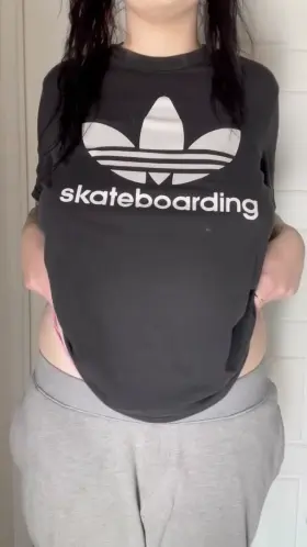 Cum on my stomach? 😘🥺