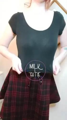 Is my shirt to see through? 😈😘