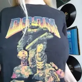 DOOM titties 💥