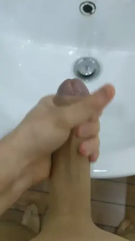 My first cumshot on Reddit ;)