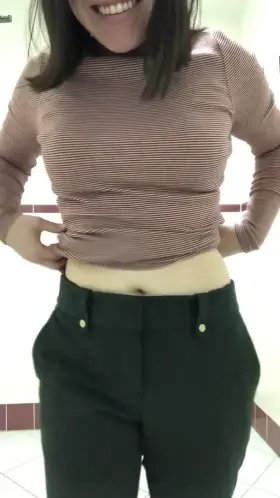 I strip on the clock too 😁