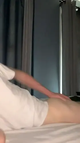 Squeeze & tease my bubble butt? 😋