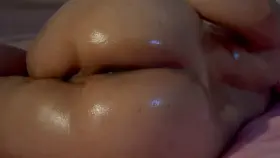 (f)ilipina milf piling up ass