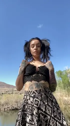 Outdoor boobie bounce ;)