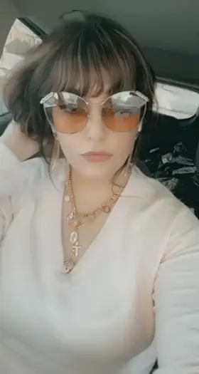 [Selling]You’ve found your new goddess. I offer [sext] with video🎥 Custom [vids] Cock ratings 👅 Domme Gfe and plenty more 😘 Add me on kik- fantasiaaaa69 Telegram - Fantasia69