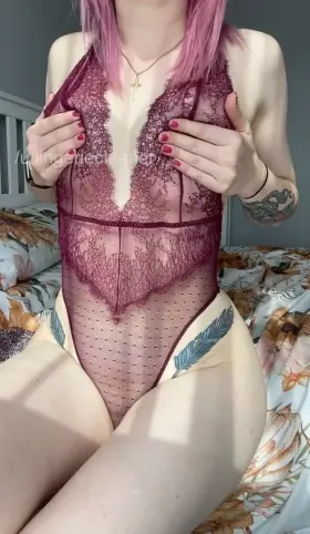 I love the way this bodysuit hugs my body!