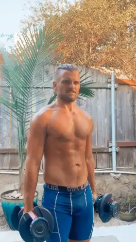 Wish I could wear these shorts at the gym 😒