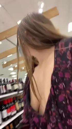 [F]lashing my pussy in the wine aisle at Target