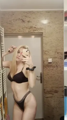 Bathroom time ... do you like my toy