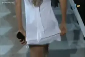 Vanessa Barzan on Brazilian Comedy TV Show 'Panico'