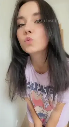 Let me give you kisses and drop my boobs!