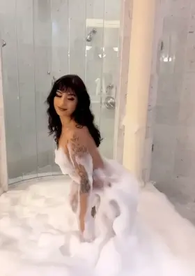 I[f] only I had some company… 😈💦