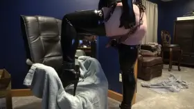 Pleasuring myself in Latex stockings