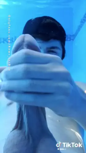 Bro, I swear, underwater orgasms go INSANE