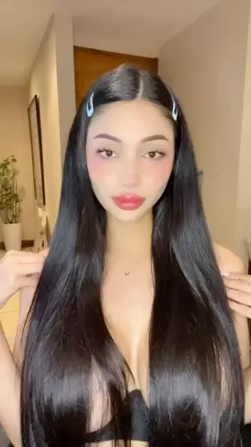 I’m just here respresenting asian/latina girls☺️ 19f