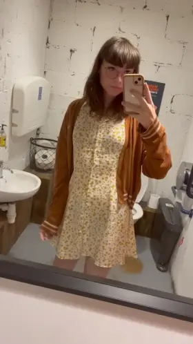 We’re at a bar & I send this to you from the bathroom, wyd? 👀