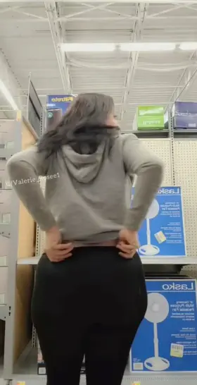 a quick flash while shopping