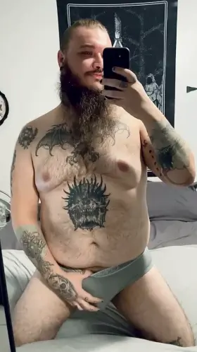 Beard and, wait for it, boner 🤠