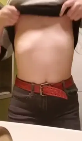 19[F4M] Upve for nudes. I always send. Snapchat :waifuqx