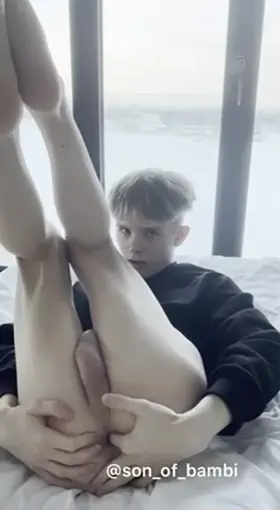 18 twink Kiss me and we gonna do it