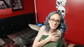 Tel me if i make you hard or wet😜