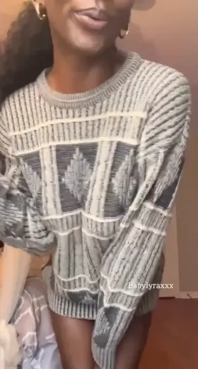 I make this grandpa sweater look cute 😉