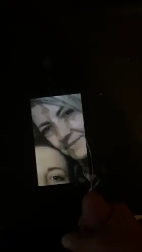 Mom & Daughter guess who’s gets the cumshot