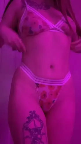 OC: Do you like my new outfit?