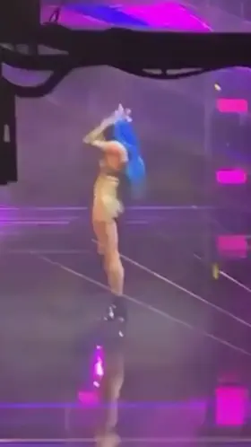Sasha’s hip movements >>>>
