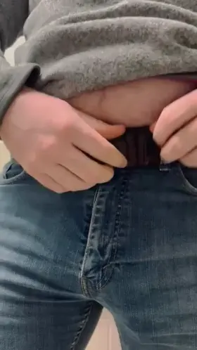 Different day, still no underwear.