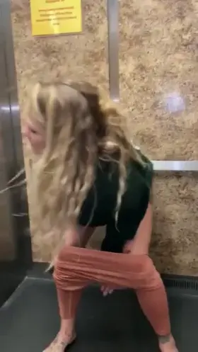 Hate to get stuck in that elevator