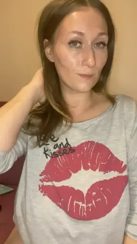 Do you like my juicy boobs?[gif]