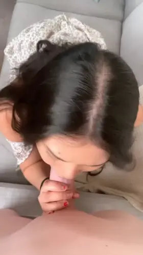 I wanna fill my mouth with your cock😏Any volunteers?