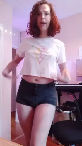 The cutest strip-tease