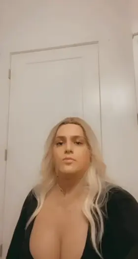 24 year old sissy in charlotte, nc 🤠 any hung alphas nearby? i host 😛