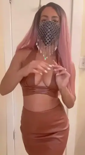 Do u like my Arabic tits?