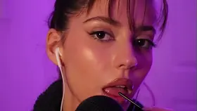 SoftlySweet Asmr’s face is actual porn, so damn sexy