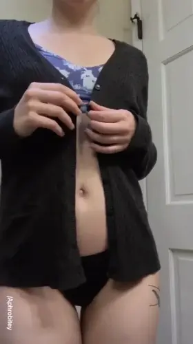 May I shake it on your face please?