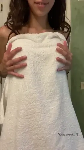 Do you like tiny teens? I’m just 86lbs😇