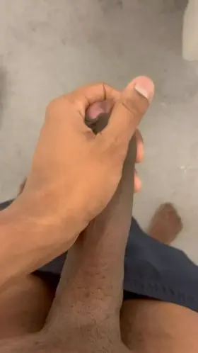 Spread your legs for [m]e