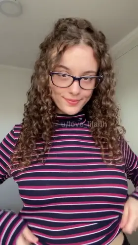 Do You Like This TittyDrop ? ( Her Free Content In Comments )