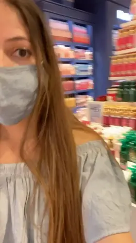 Being a hoe hoe hoe while shopping for the holidays