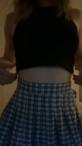 Please stop scrolling and watch me drop my titties for you (OC) kathi, 18 german