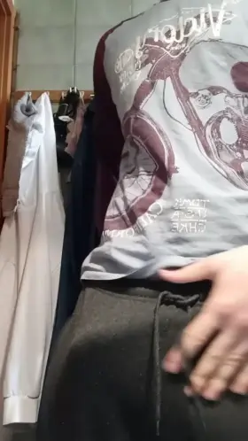 I need my dick sucked. Any volunteers?