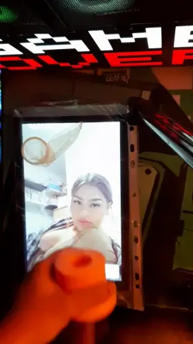 Cumshot for an insta Slut 🤍💦💦