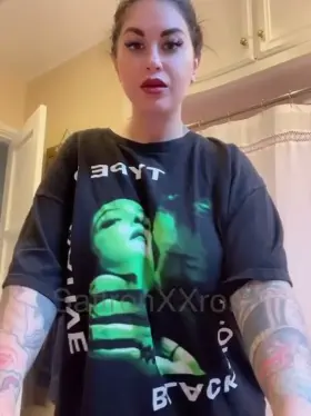 Just a little drop to make your Monday great!