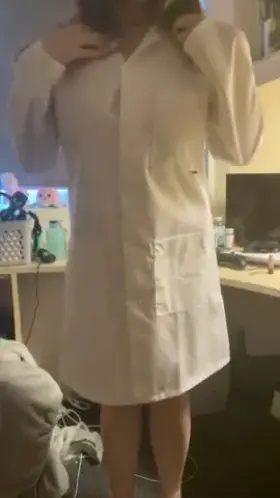 Lab coat magic 🪄 🧪 🥼 (18F)