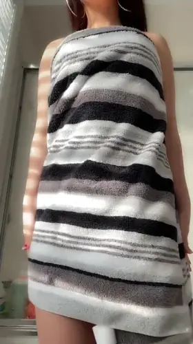 Found a fun way to get naked 💘